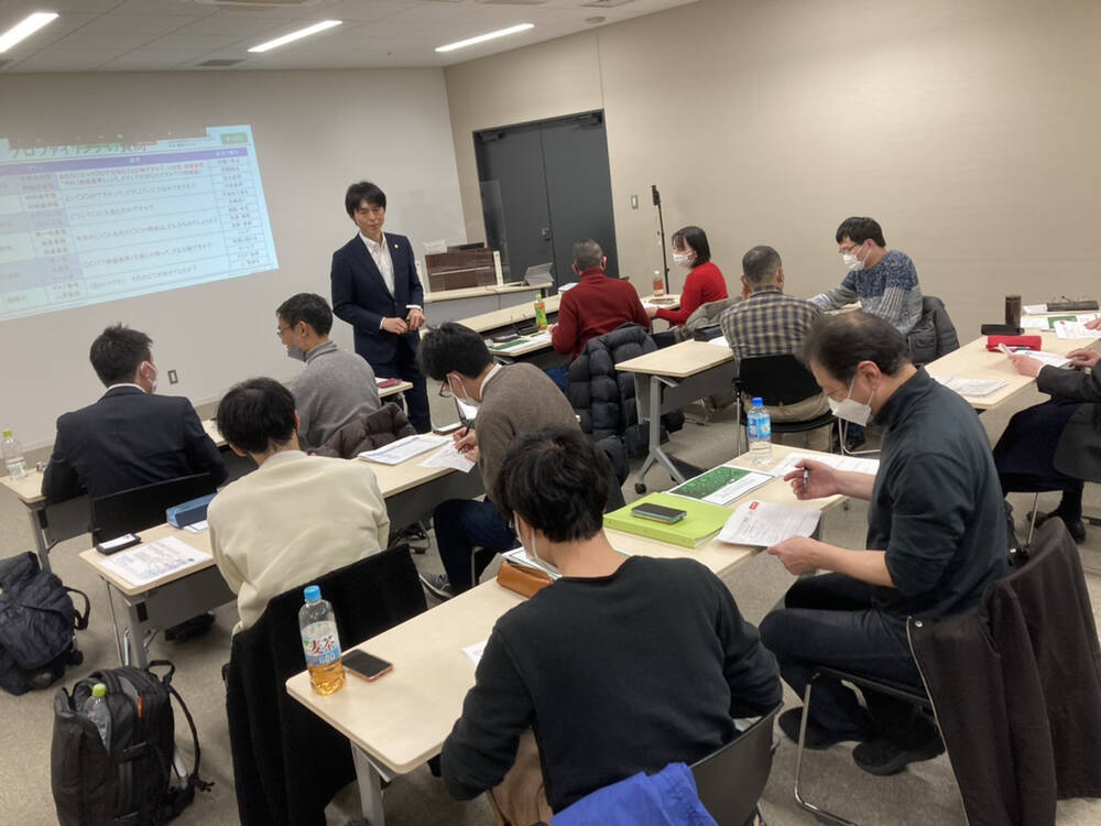 2022年3月に京都で実施した、中小企業診断士向けスキルアップ研修会で講師をさせていただいたときの様子です。ご参加のみなさま、ありがとうございました。